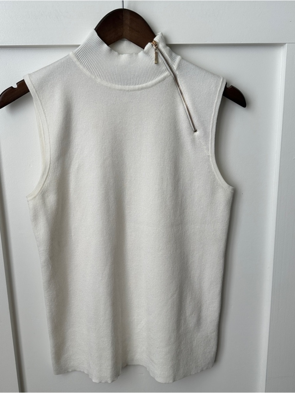 Cable & Gauge Cream Sleeveless Mock Neck Tank with Asymmetric Zip
